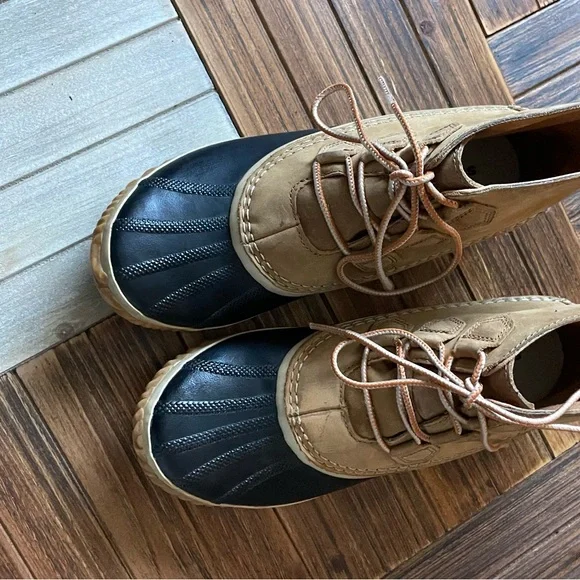 Sorel boots - Picture 4 of 10